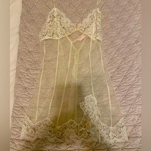 Short nighty, see through